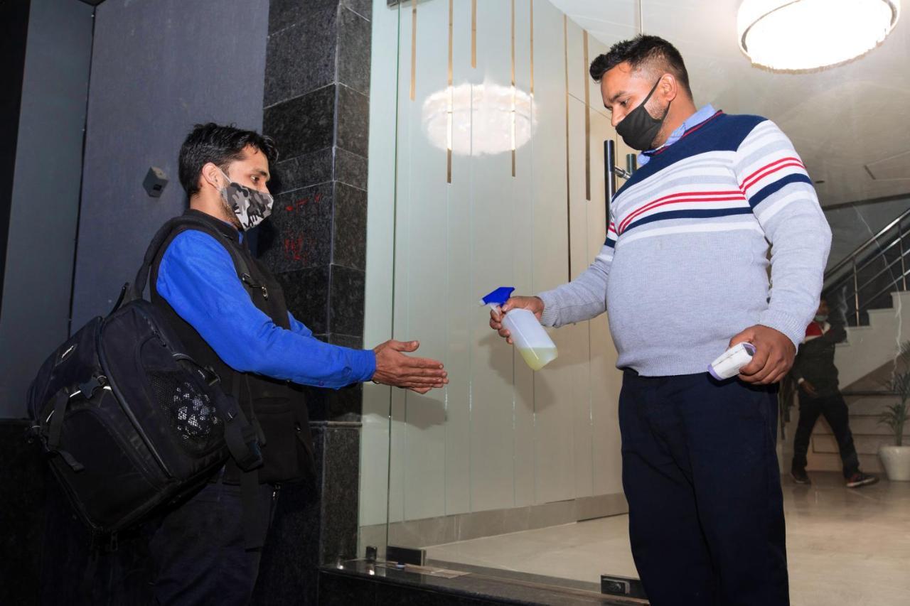 The Alpino Hotel Yeni Delhi Dış mekan fotoğraf