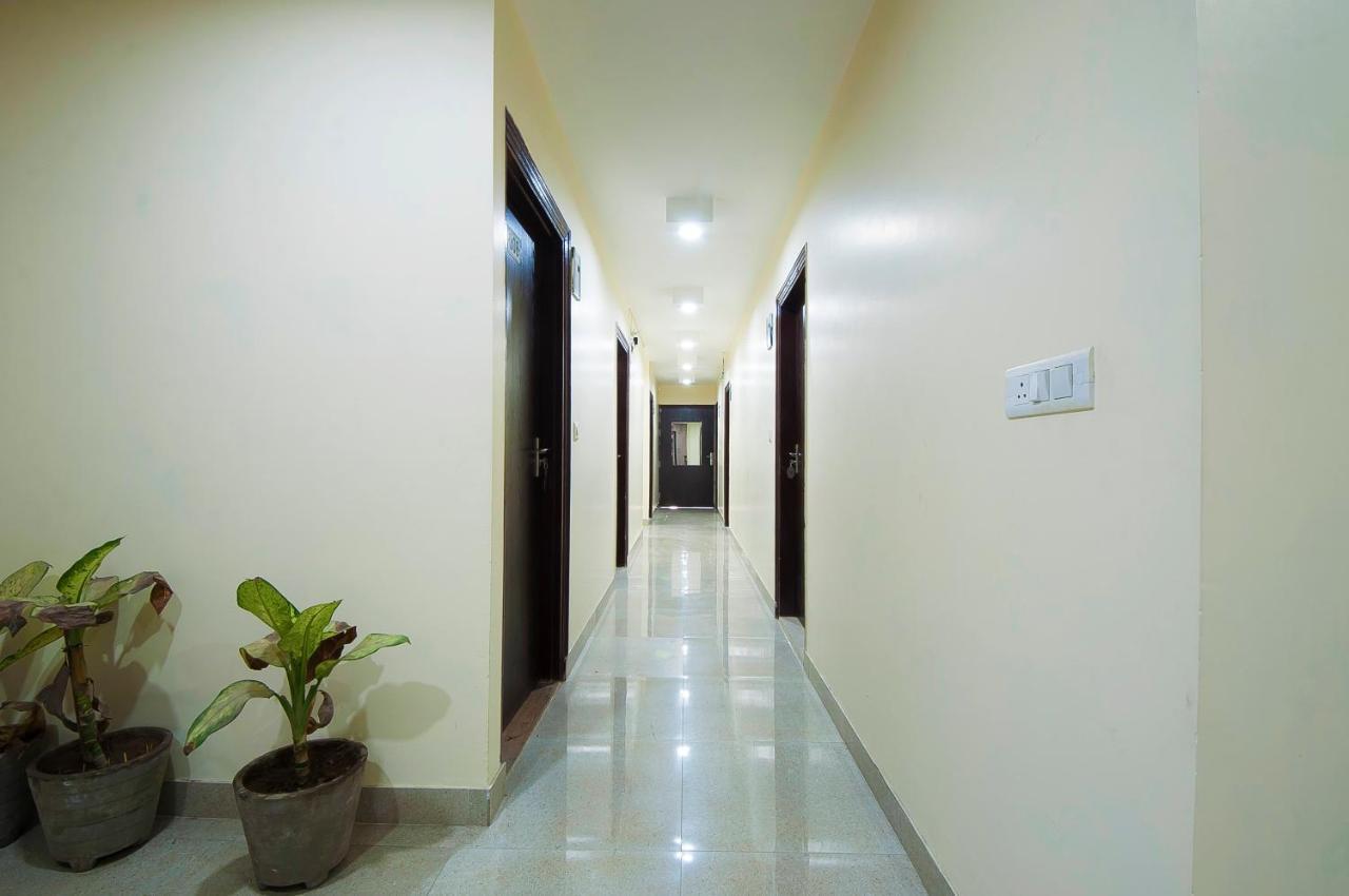 The Alpino Hotel Yeni Delhi Dış mekan fotoğraf