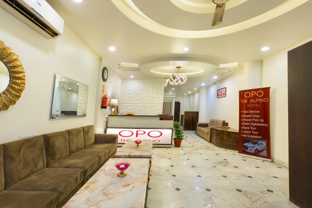 The Alpino Hotel Yeni Delhi Dış mekan fotoğraf